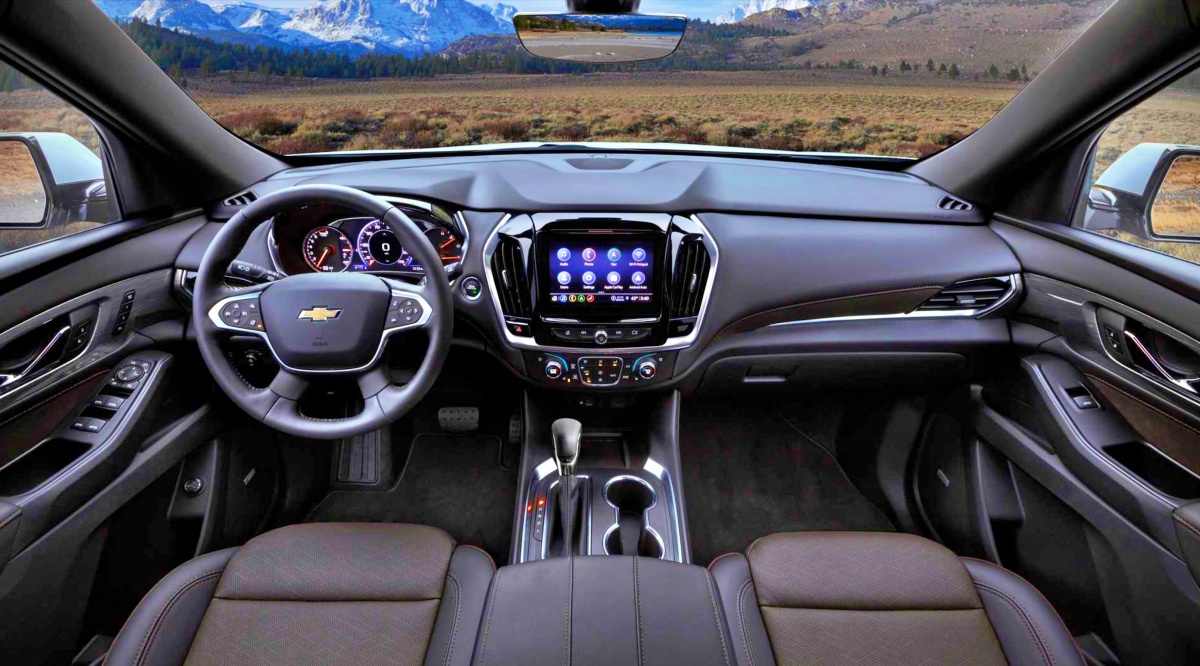 2022 Chevy Traverse RS Interior