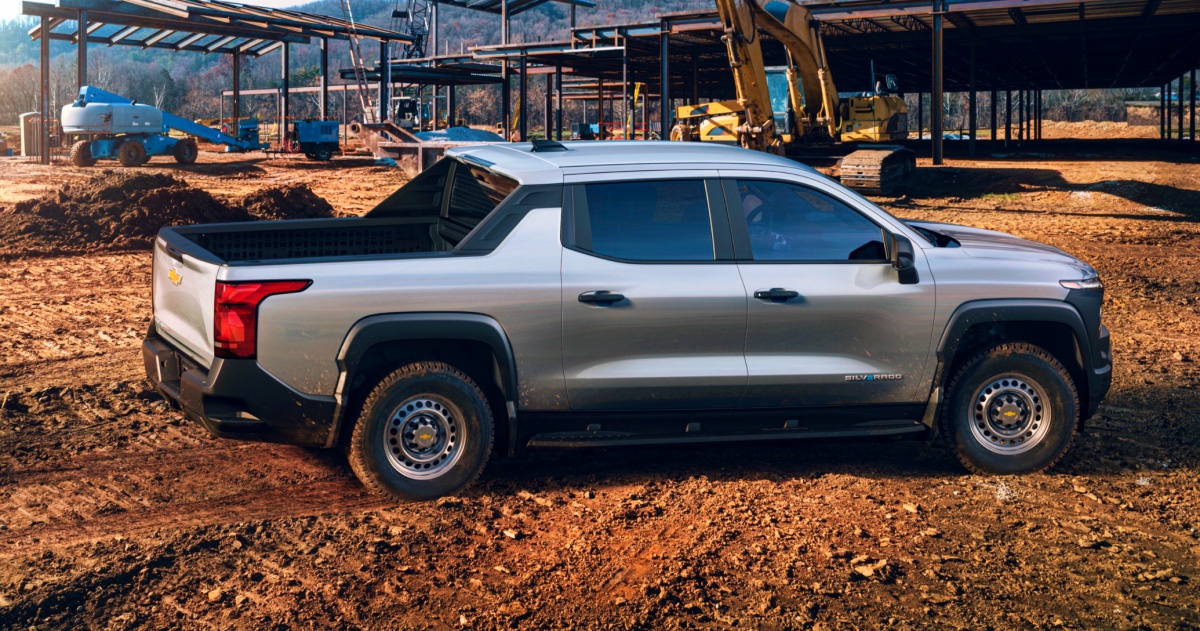 2024 Chevy Silverado EV RST: Monster Electric Truck With 664 HP And ...